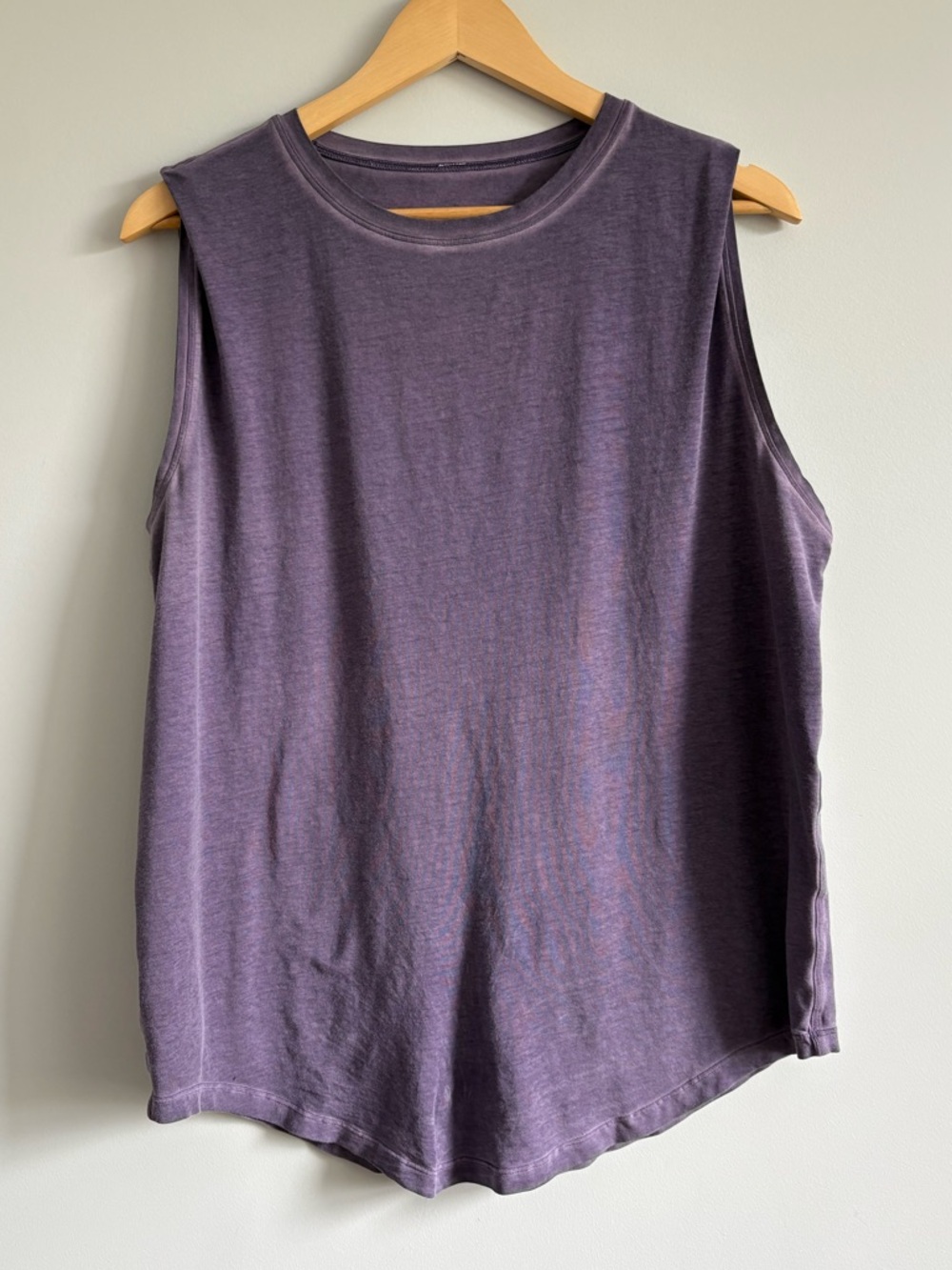 Lululemon Brunswick Muscle Tank Washed Purple Ink - Picture 3 of 6